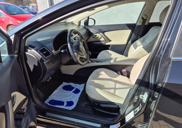Toyota Avensis cena 39900 przebieg: 243881, rok produkcji 2012 z Zgierz małe 254